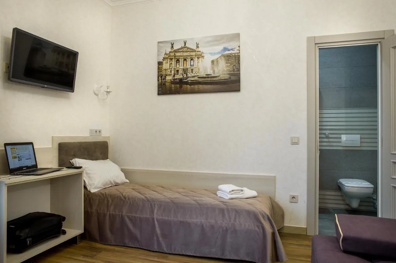Mini Hotel Barvy Lvova On Hnatyuka St. 0*, Lwów Ukraina